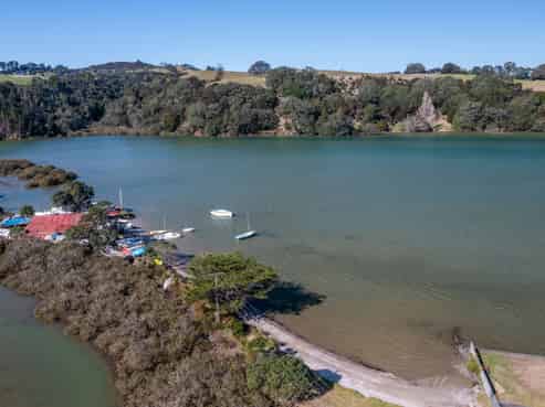 412 Leigh Road, Matakana