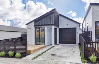 20 Papai Lane, Massey