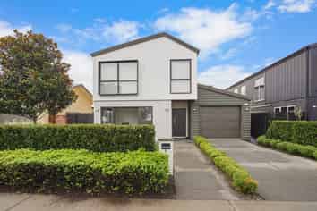 6 Squire Avenue, Chartwell