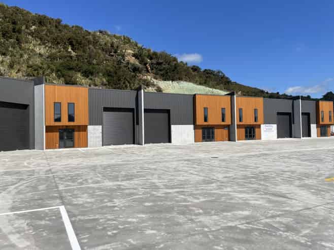 New High Stud Warehouse