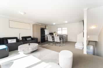 35/172 Mcleod Road, Te Atatu South