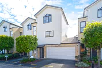 35/172 Mcleod Road, Te Atatu South