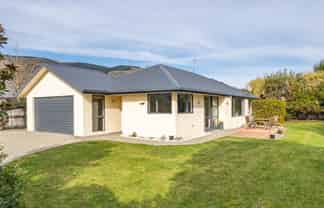 16 Appaloosa Avenue, Richmond