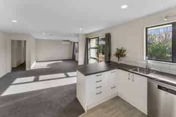 16 Appaloosa Avenue, Richmond