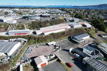 Owner Occupiers & Investors