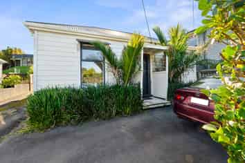 92 Young Street, New Plymouth