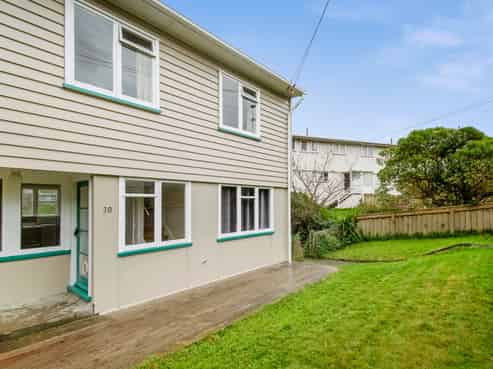 30 Roberts Street, Tawa