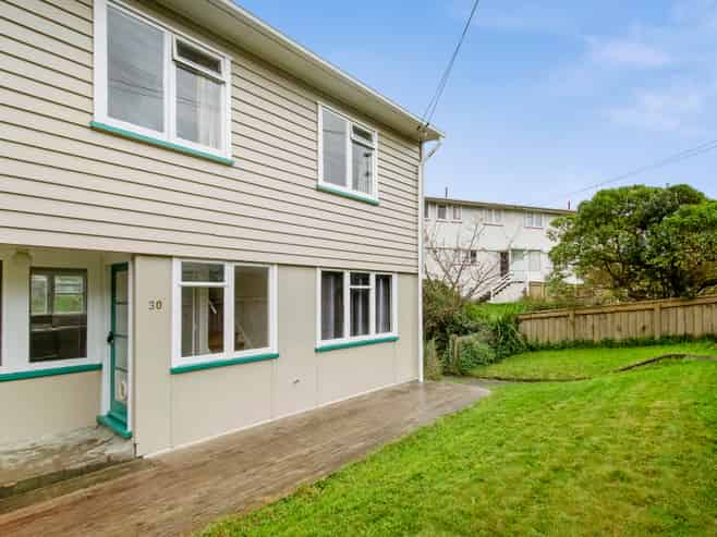 30 Roberts Street, Tawa