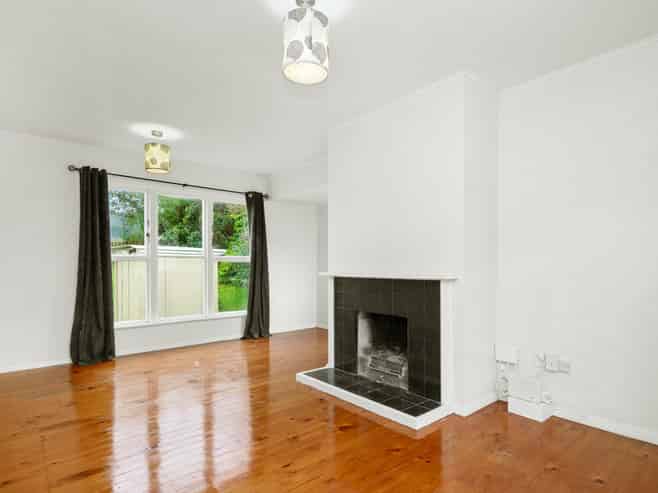30 Roberts Street, Tawa