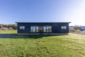 55 Punawaitai Road, Pourerere