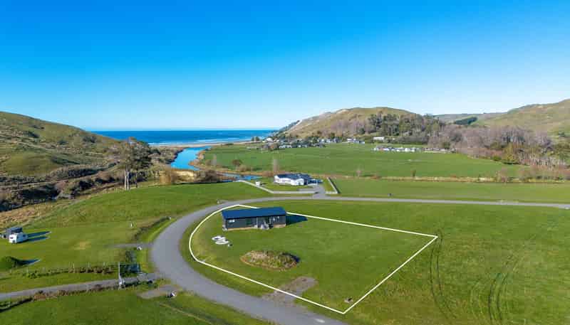 55 Punawaitai Road, Pourerere