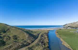 55 Punawaitai Road, Pourerere