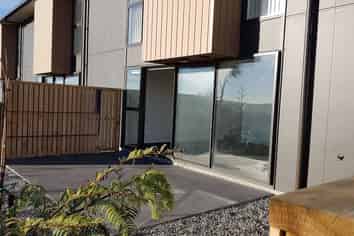 69 Woodridge Drive, Woodridge