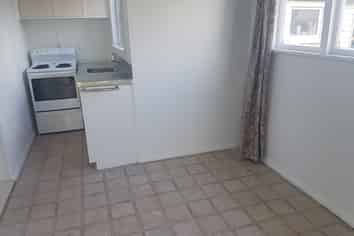 6/382 Tremaine Avenue, Takaro