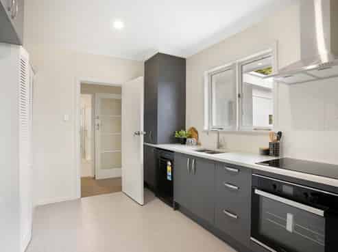 199 Hillsborough Road, Hillsborough