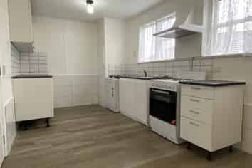 1068 High Street, Avalon