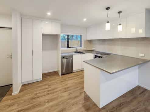 4/28 Granville Street, Silverstream
