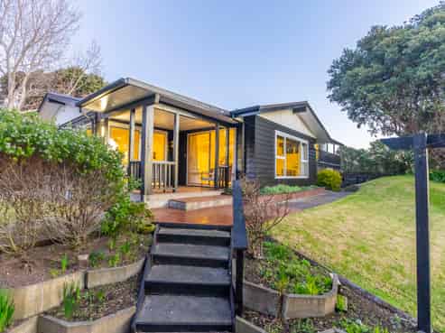 21 Donovan Road, Paraparaumu Beach