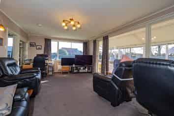 16 Belt Road, Allenton