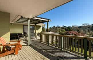 52 Lagoon Place, Poike