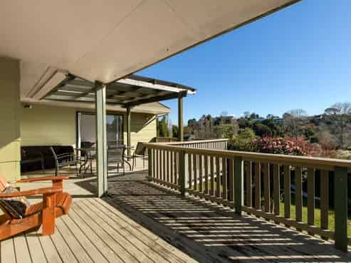 52 Lagoon Place, Poike