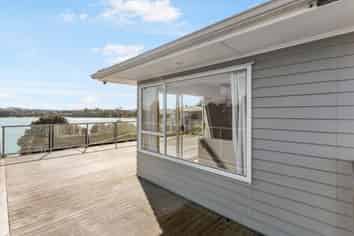 3/36 Church Crescent, Panmure
