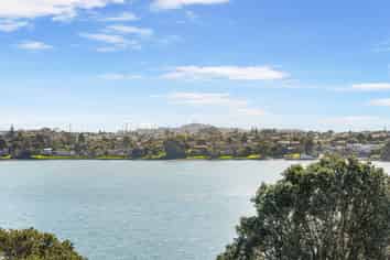 3/36 Church Crescent, Panmure