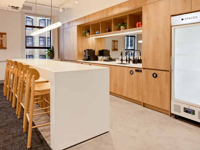 Office space for 2 in Spaces 86 Customhouse Quay 