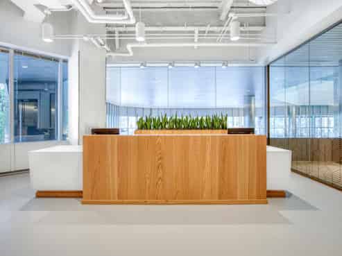 Office space for 2 in Spaces 86 Customhouse Quay 