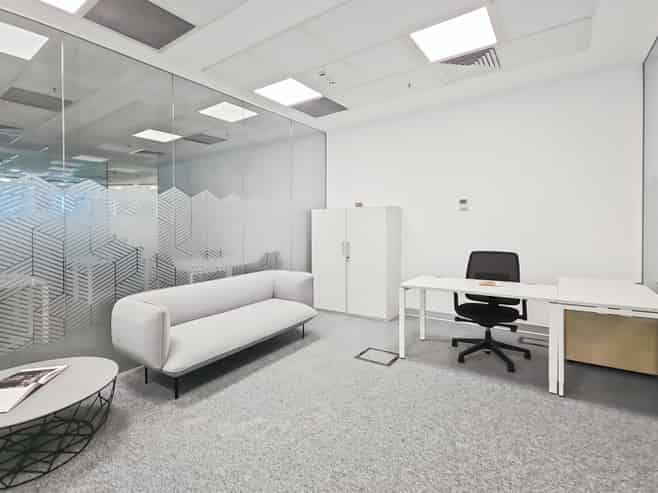 Office space for 2 in Spaces 86 Customhouse Quay 