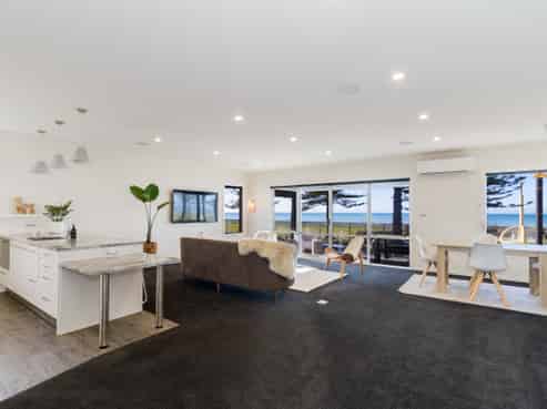 563 Marine Parade, Napier South