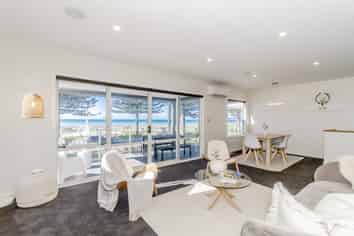 563 Marine Parade, Napier South