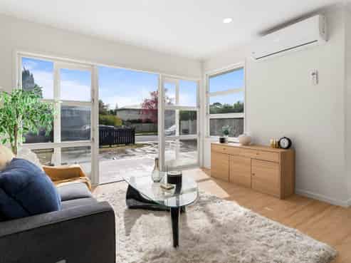 52 Tatariki Street, Rosehill