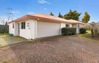 3 Balmoral Drive, Hilltop