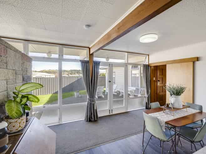 24 Windsor Terrace, Taradale