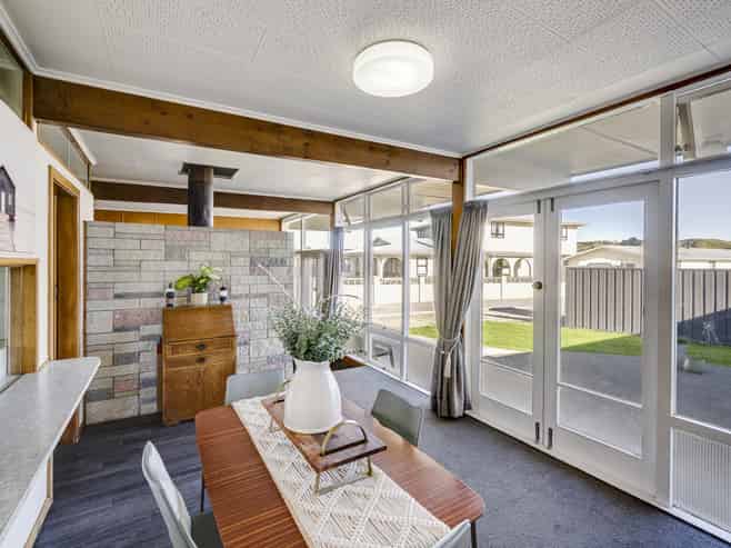 24 Windsor Terrace, Taradale