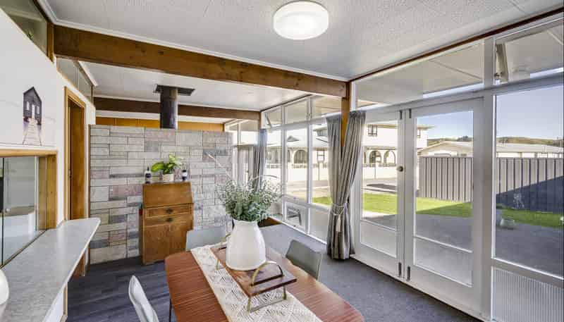 24 Windsor Terrace, Taradale