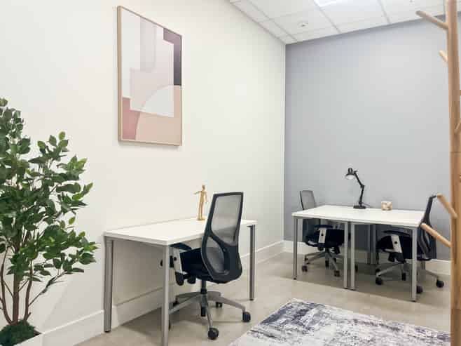 Office space for 3 in Spaces 86 Customhouse Quay 