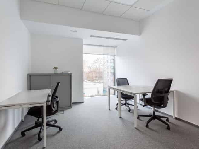 Office space for 3 in Spaces 86 Customhouse Quay 