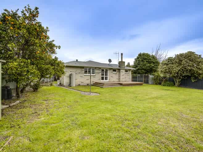 1 James Foley Avenue, Pirimai