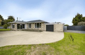 1 James Foley Avenue, Pirimai
