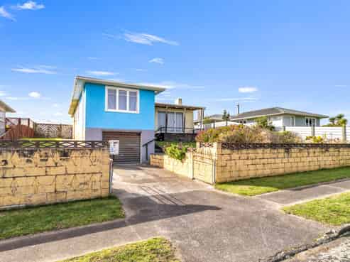 112 Matai Street, Castlecliff
