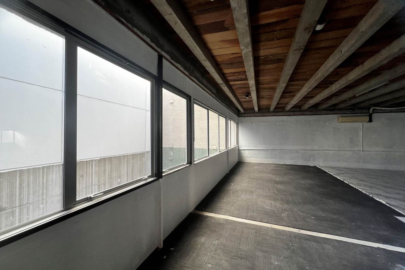 AFFORDABLE OFFICE SPACE ON HOBSON STREET - Altro