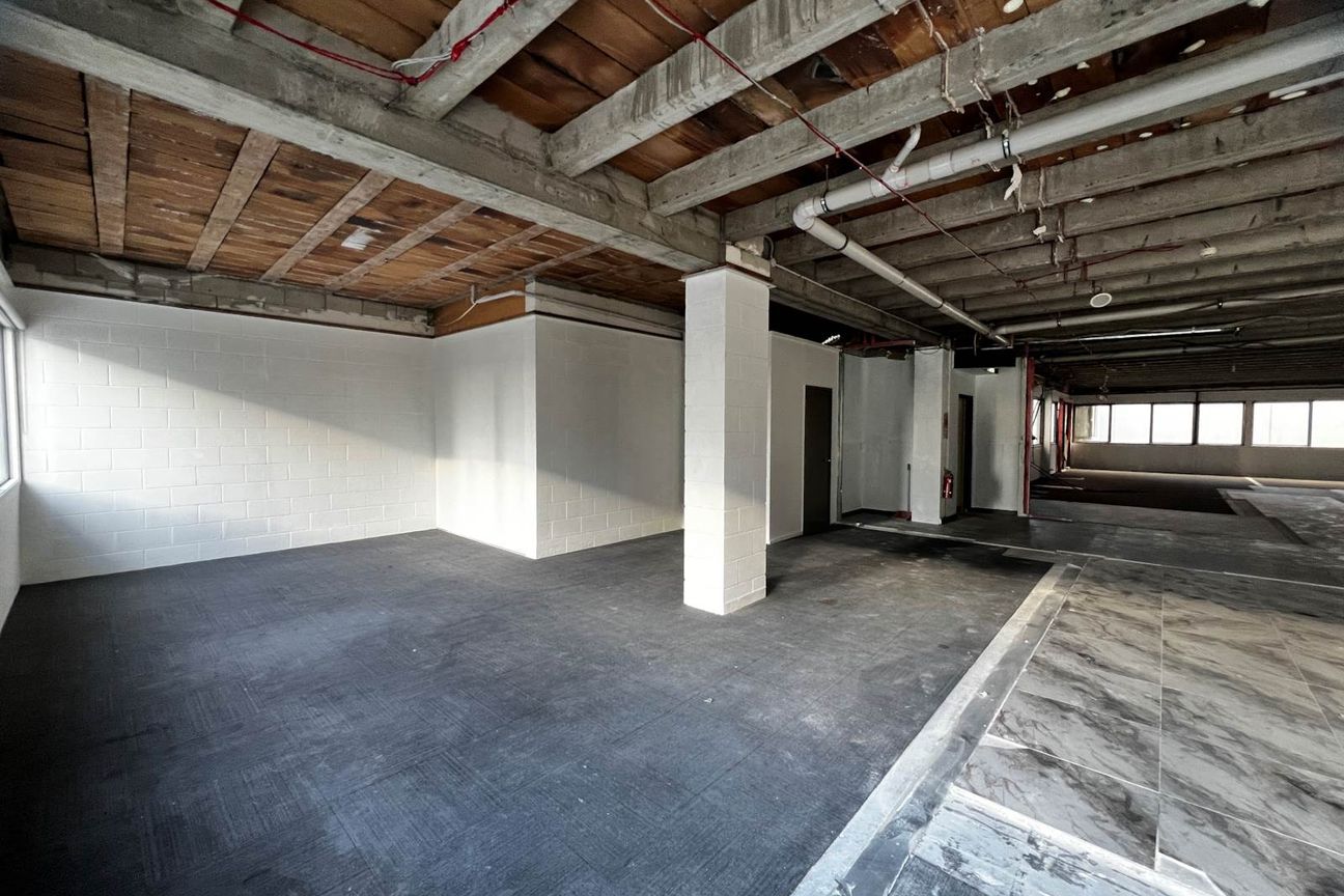 AFFORDABLE OFFICE SPACE ON HOBSON STREET - Vista 6