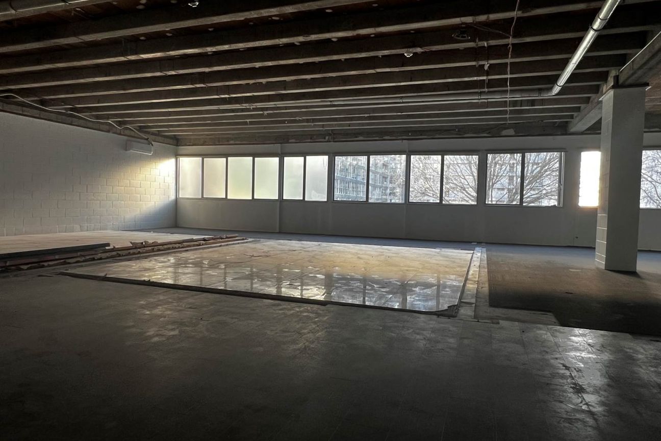 AFFORDABLE OFFICE SPACE ON HOBSON STREET - Vista 4