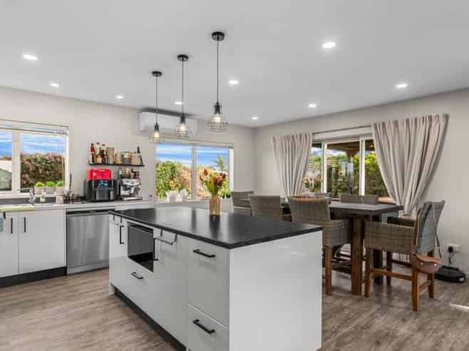 108 Barbados Way, One Tree Point