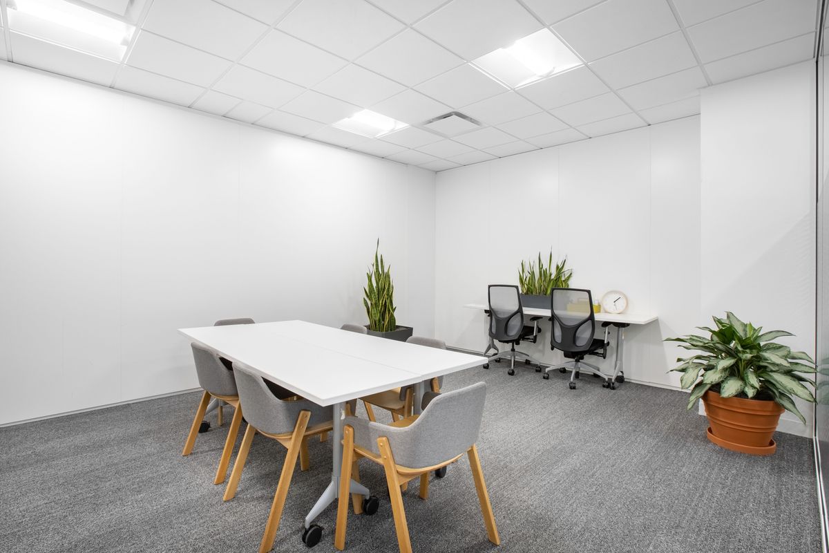 Office space for 5 persons in 86 Customhouse Quay - Görünüm 6
