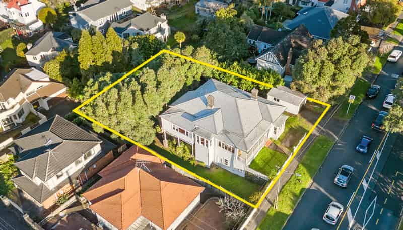 212 Gillies Avenue, Epsom