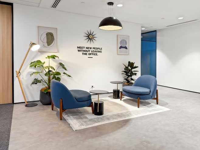 Office for 15, at Spaces 86 Customhouse Quay