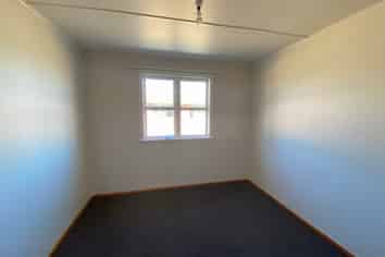 8 Murphy Lane, Hamilton Central